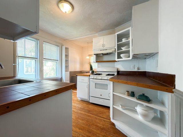102-104 Pearson Rd, Somerville, MA 02144