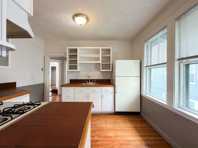 102-104 Pearson Rd, Somerville, MA 02144