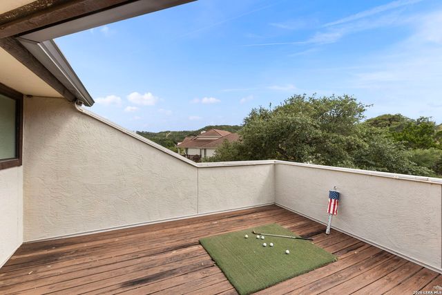 107 Tapatio Dr E, Boerne, TX 78006