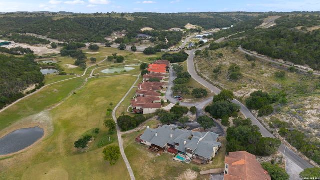 107 Tapatio Dr E, Boerne, TX 78006