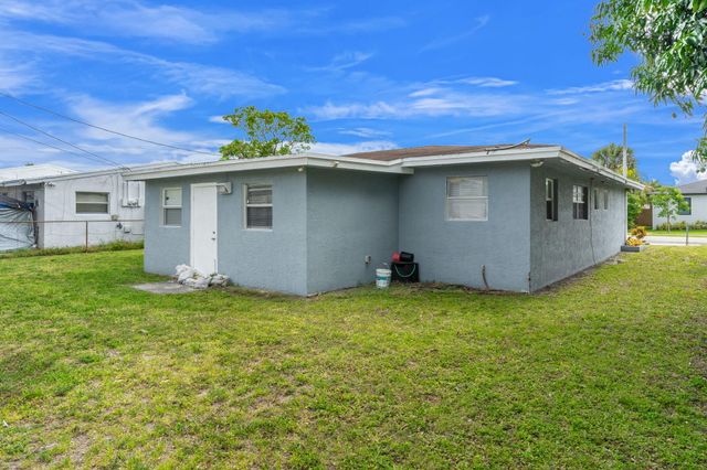 1241 NW 30th Avenue, Fort Lauderdale, FL 33311