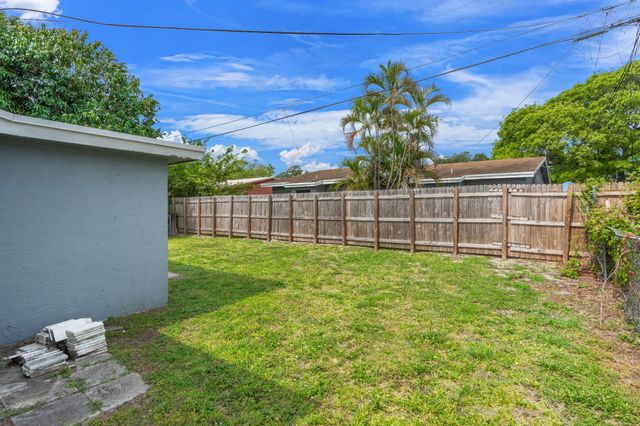 1241 NW 30th Avenue, Fort Lauderdale, FL 33311