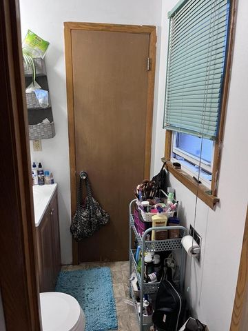 6864 N 85th STREET, Milwaukee, WI 53224