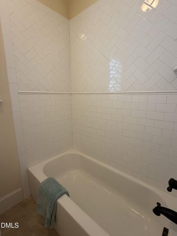 1920 Green Oaks Parkway, Holly Springs, NC 27540