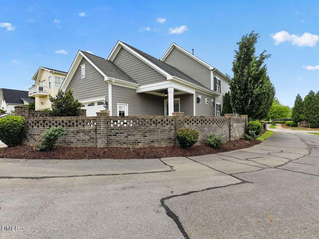 1920 Green Oaks Parkway, Holly Springs, NC 27540