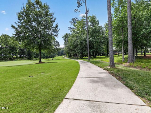1920 Green Oaks Parkway, Holly Springs, NC 27540