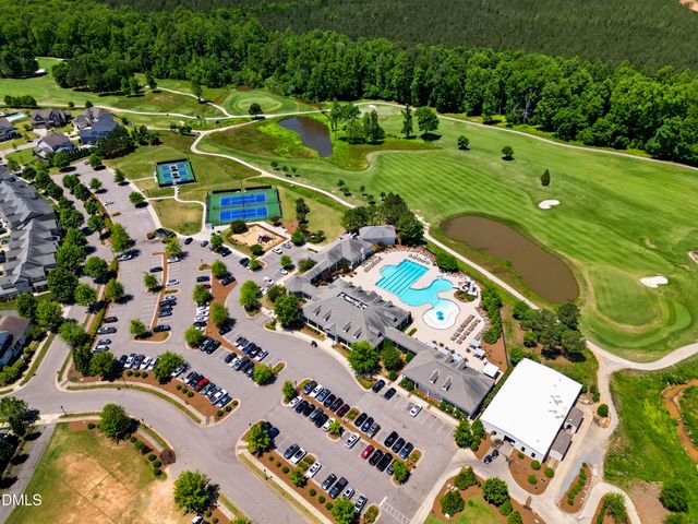 1920 Green Oaks Parkway, Holly Springs, NC 27540