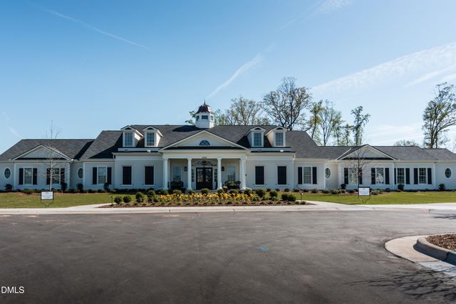1920 Green Oaks Parkway, Holly Springs, NC 27540