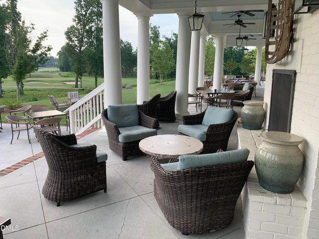 1920 Green Oaks Parkway, Holly Springs, NC 27540