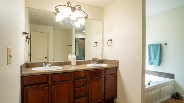 520 Abberly Lane, Boiling Springs, SC 29316