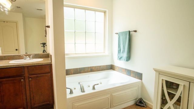 520 Abberly Lane, Boiling Springs, SC 29316