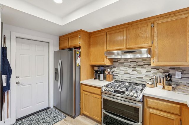 5932 Angelo Dr, Loomis, CA 95650