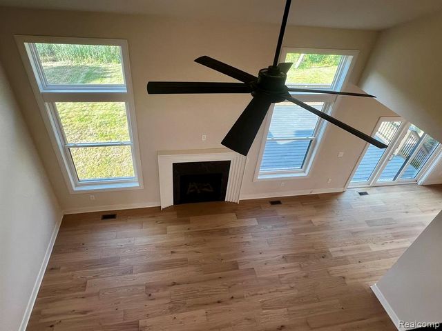 2936 W Walton Boulevard, Waterford, MI 48329