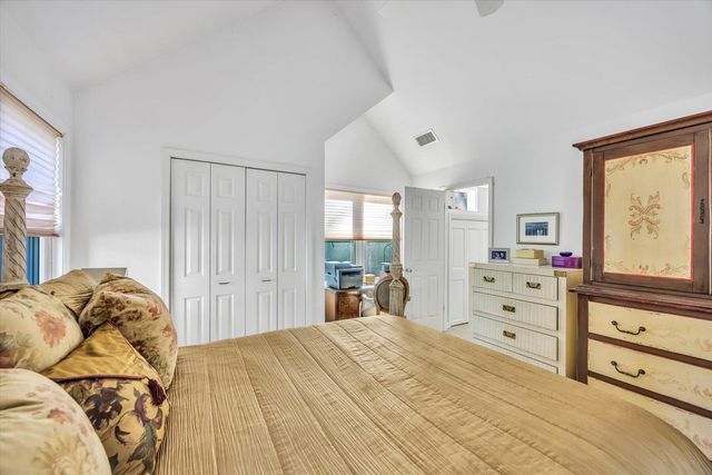 4 Bob White UNIT 4, Mashpee, MA 02649