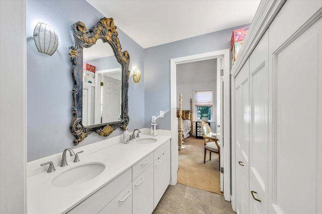 4 Bob White UNIT 4, Mashpee, MA 02649