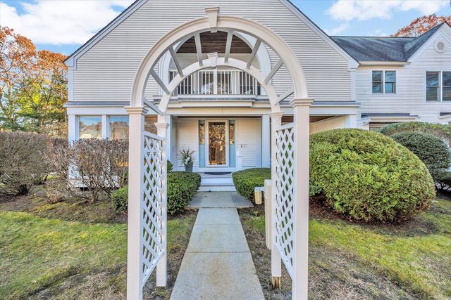 4 Bob White UNIT 4, Mashpee, MA 02649