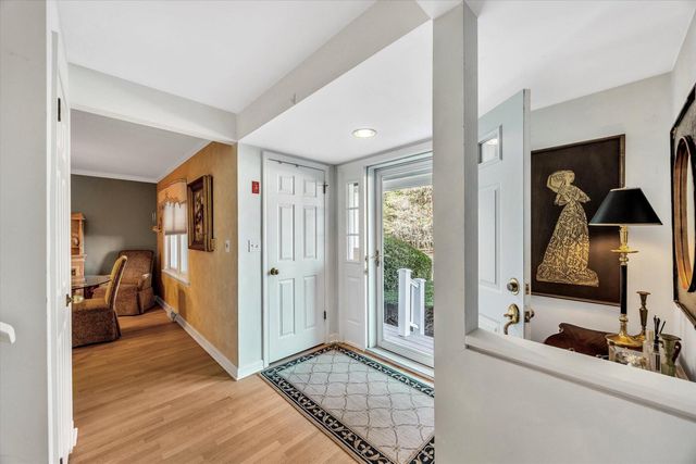 4 Bob White UNIT 4, Mashpee, MA 02649