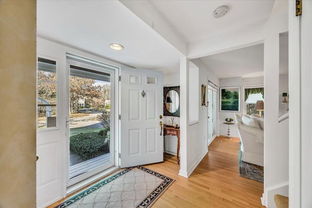 4 Bob White UNIT 4, Mashpee, MA 02649