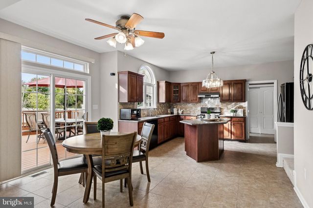 10 BROOK LN, Lumberton, NJ 08048