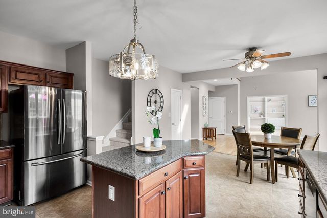 10 BROOK LN, Lumberton, NJ 08048