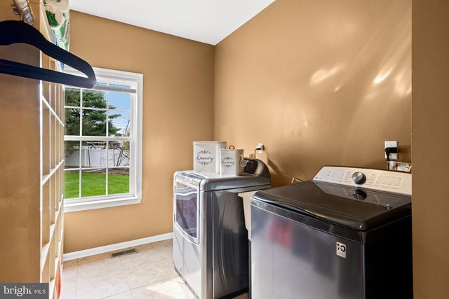 10 BROOK LN, Lumberton, NJ 08048
