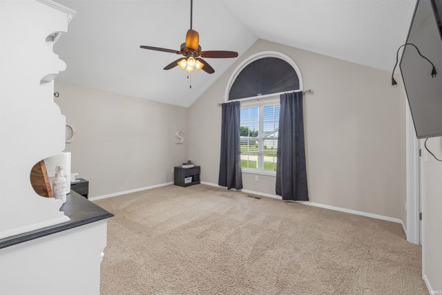 1918 Sonnet Cove, Fort Wayne, IN 46818
