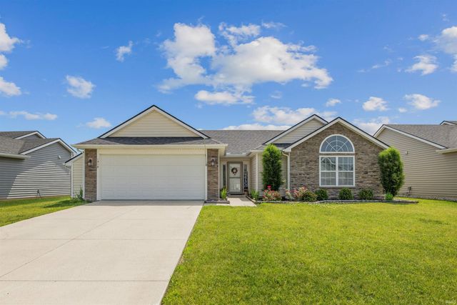 1918 Sonnet Cove, Fort Wayne, IN 46818