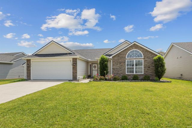 1918 Sonnet Cove, Fort Wayne, IN 46818