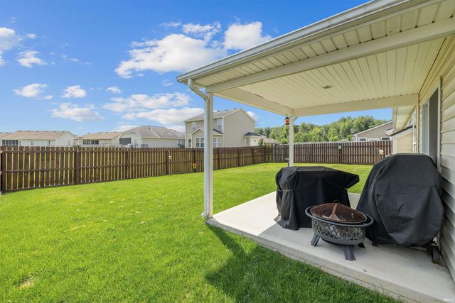 1918 Sonnet Cove, Fort Wayne, IN 46818
