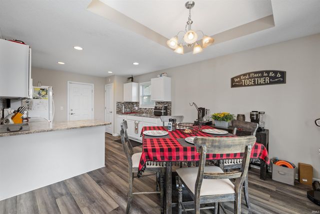 1918 Sonnet Cove, Fort Wayne, IN 46818