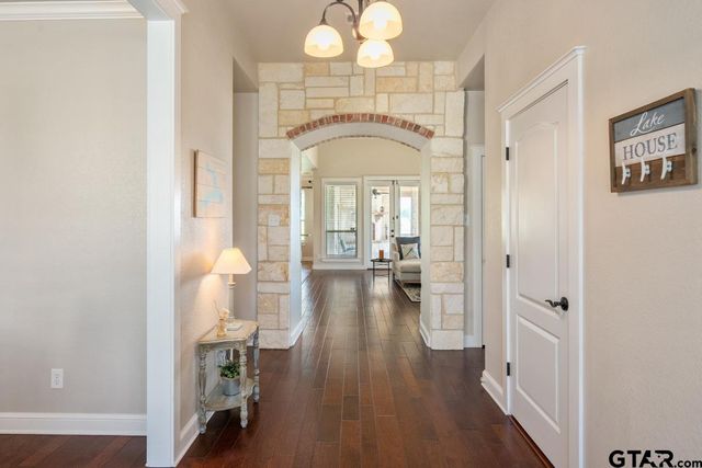 104 Crepe Myrtle, Corsicana, TX 75109