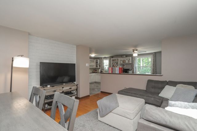 41 Rosedale Ave, Springfield, MA 01128