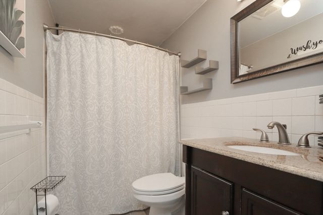 41 Rosedale Ave, Springfield, MA 01128