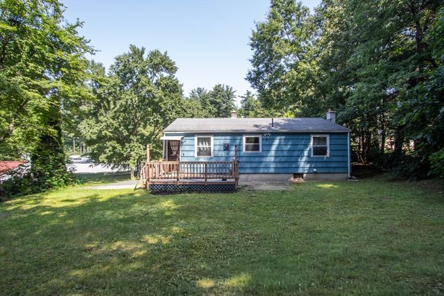 41 Rosedale Ave, Springfield, MA 01128