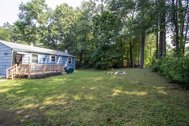 41 Rosedale Ave, Springfield, MA 01128