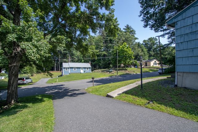 41 Rosedale Ave, Springfield, MA 01128