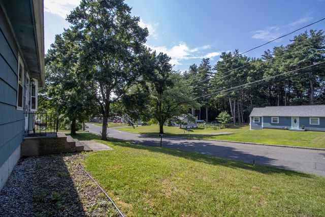 41 Rosedale Ave, Springfield, MA 01128