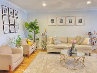 18530 Hatteras Street 309, Tarzana, CA 91356