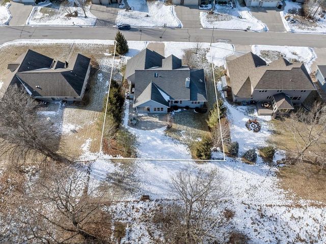 905 RED FOX DRIVE, Green Bay, WI 54313