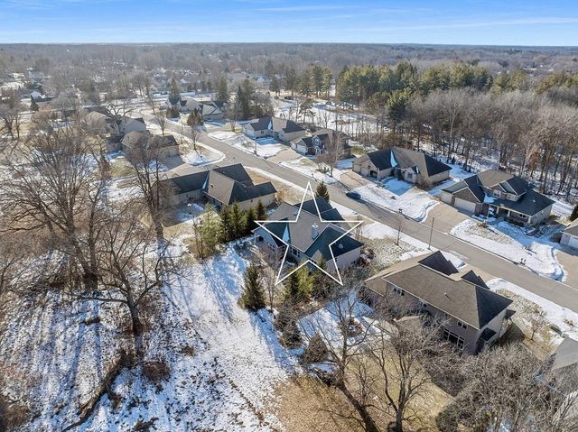 905 RED FOX DRIVE, Green Bay, WI 54313