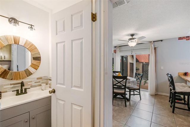 447 HUNTER CIRCLE, Kissimmee, FL 34758