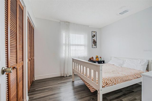 447 HUNTER CIRCLE, Kissimmee, FL 34758