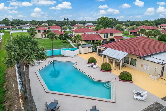 447 HUNTER CIRCLE, Kissimmee, FL 34758