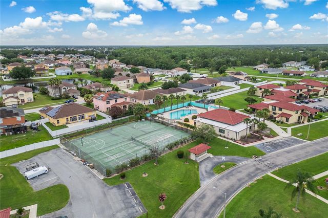 447 HUNTER CIRCLE, Kissimmee, FL 34758