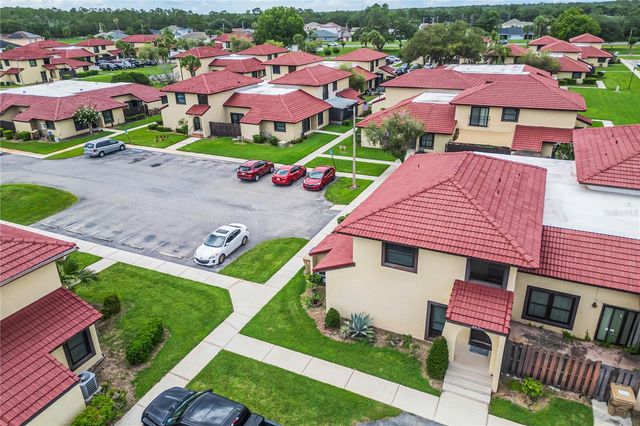 447 HUNTER CIRCLE, Kissimmee, FL 34758
