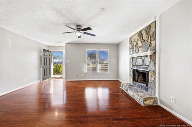 102 Ryans Circle, Spring Lake, NC 28390