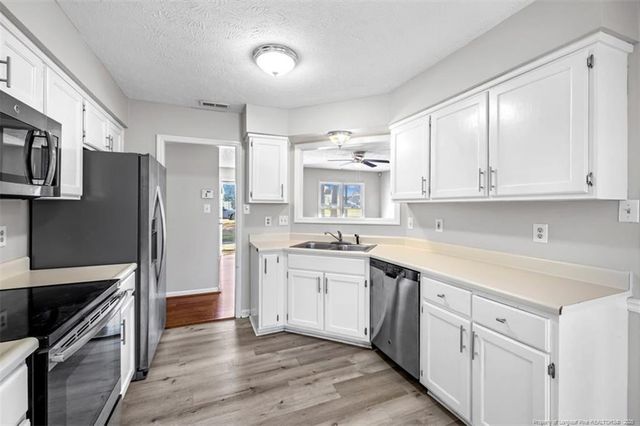 102 Ryans Circle, Spring Lake, NC 28390