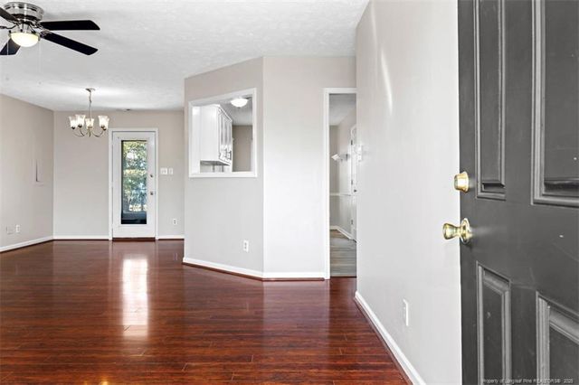 102 Ryans Circle, Spring Lake, NC 28390