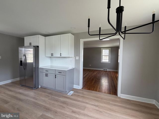146 RODNEY DR, New Castle, DE 19720