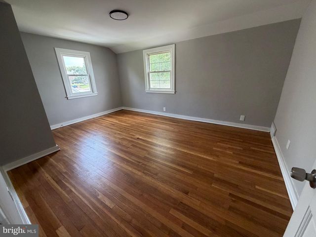 146 RODNEY DR, New Castle, DE 19720